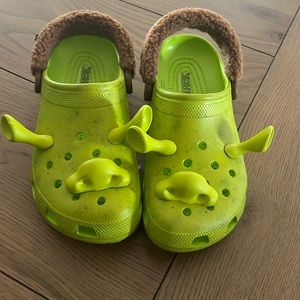 Shrek Crocs